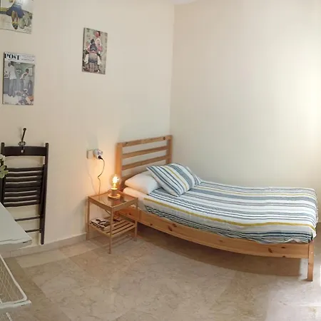 Homestay Confortable Habitacion Centrica En Piso Privado *