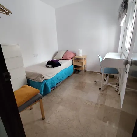 Ubytování v soukromí Confortable Habitacion Centrica En Piso Privado *